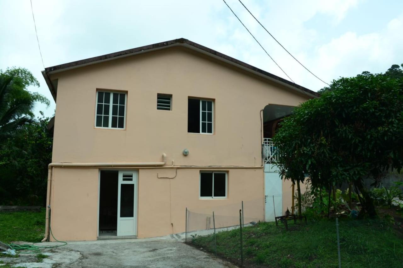 Saint-Joseph Maison Lavanne מראה חיצוני תמונה